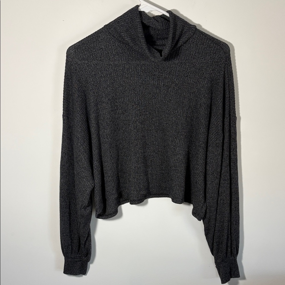 Hollister Dark Gray Ribbed Cropped Cowl Neck Light Sweater -Sz S